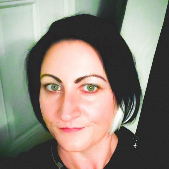 Meet your Posher, Samantha - Picture 1 of 1